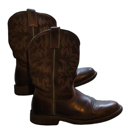 Step into Style and Comfort with the Ariat Delilah Western Boot size 8.5 - Picture 5 of 16